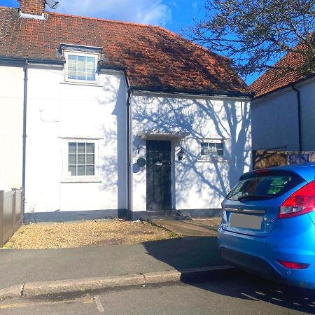Delightful London Chalet House บรอมลีย์ ภายนอก รูปภาพ